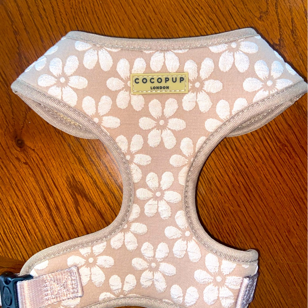 Cocopup dog harness size small 🤎🤍